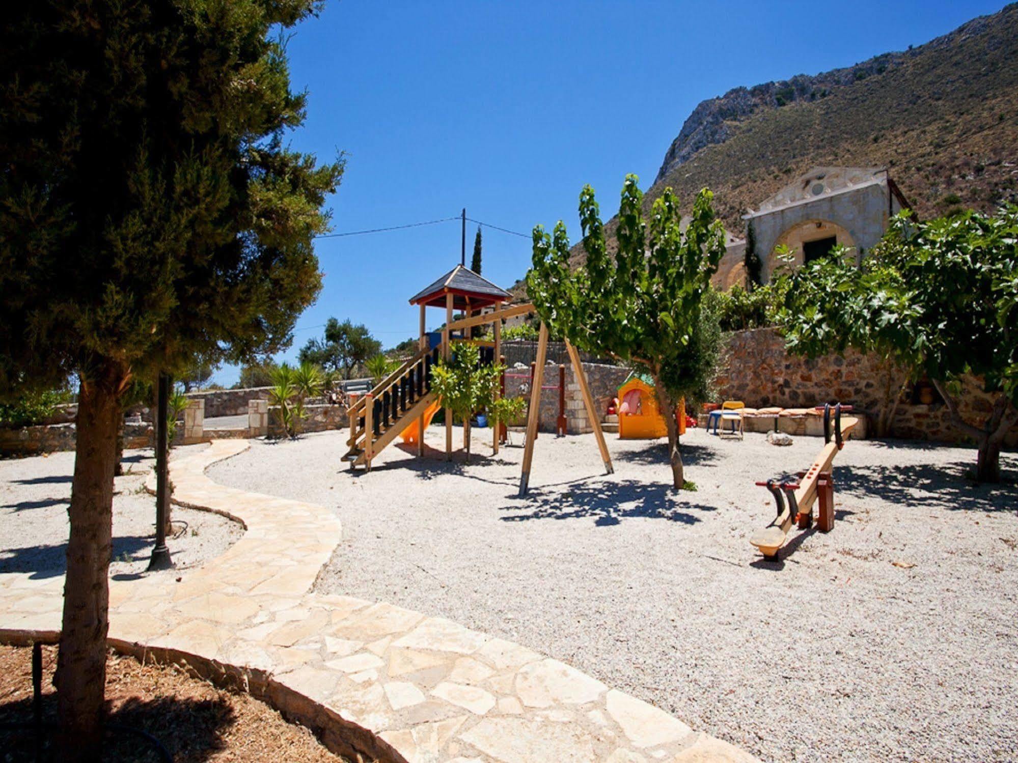 Villa Apollo - Saint George'S Retreat Village Kokkino Chorio Eksteriør billede